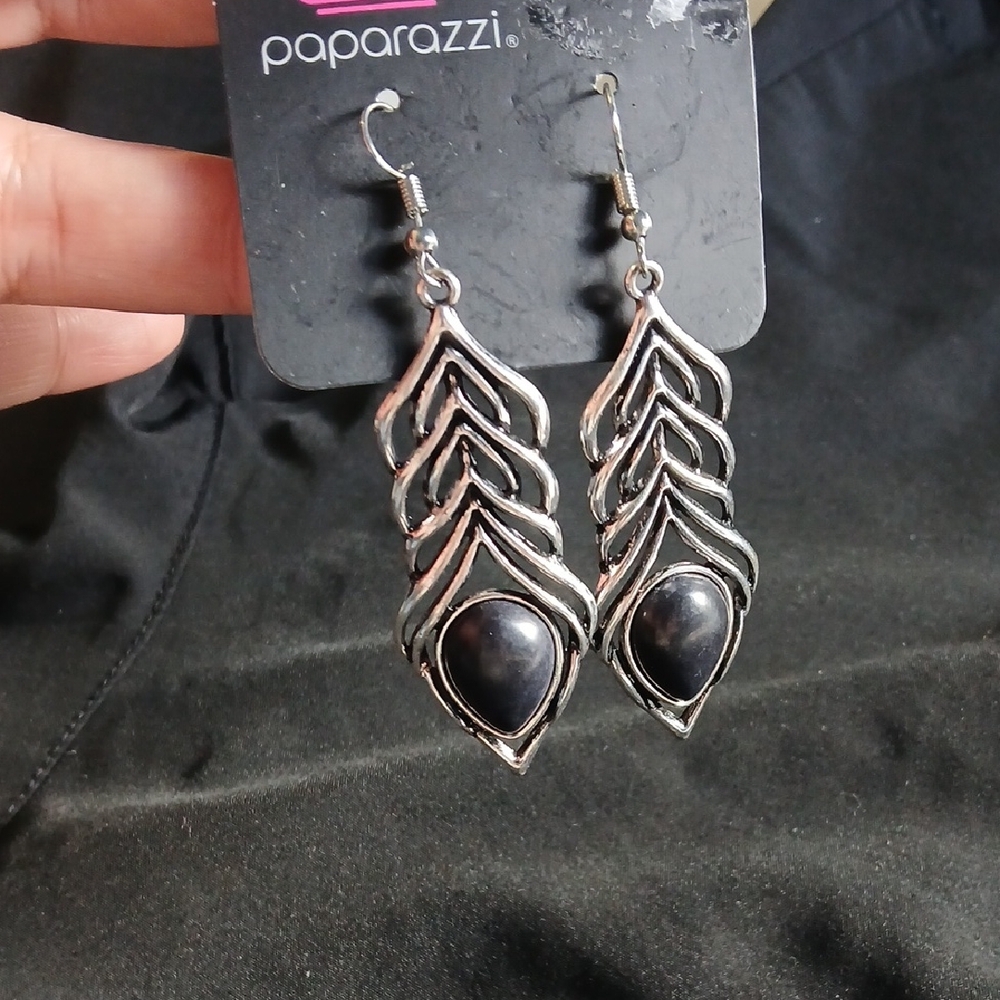 Paparazzi Black and Silver Leaf Earrings